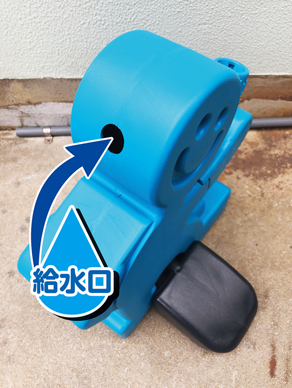 キャラクター型立て台 注水口1